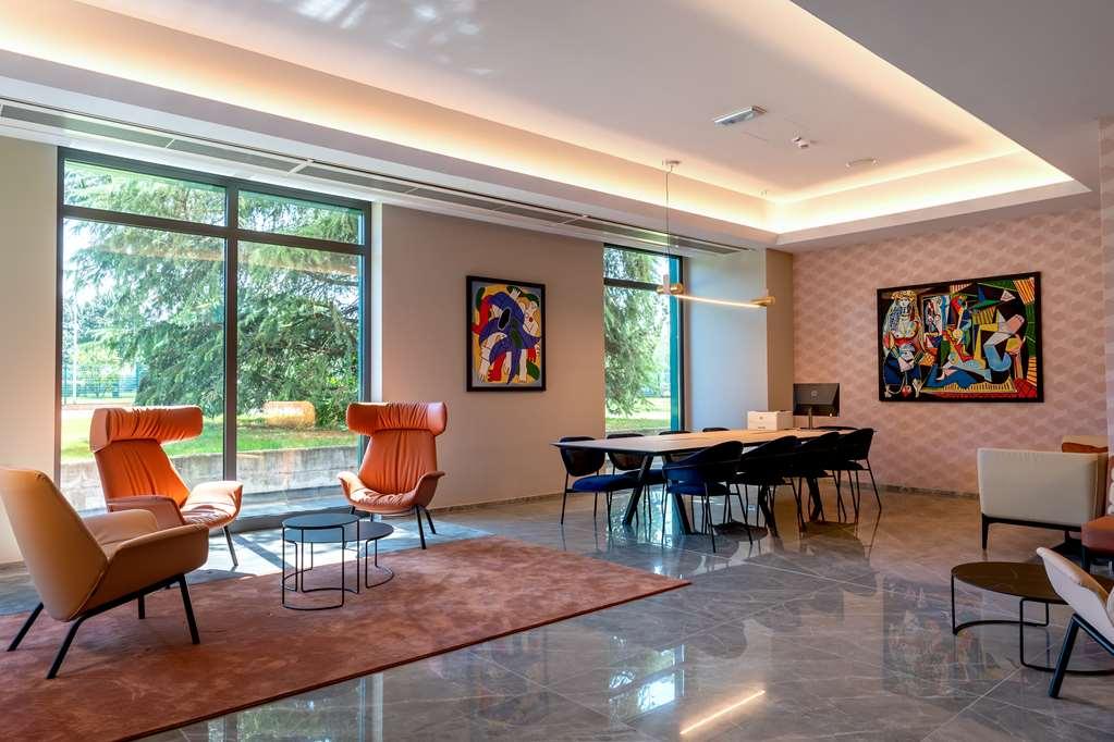 Doubletree By Hilton Milan Malpensa Solbiate Olona Hotel Instalações foto