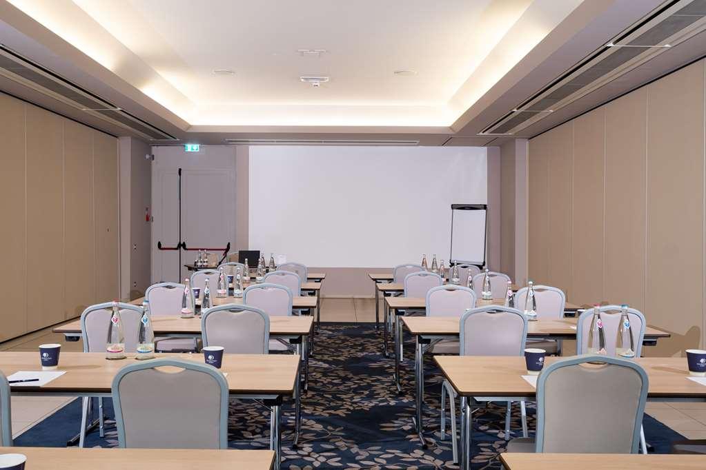 Doubletree By Hilton Milan Malpensa Solbiate Olona Hotel Instalações foto