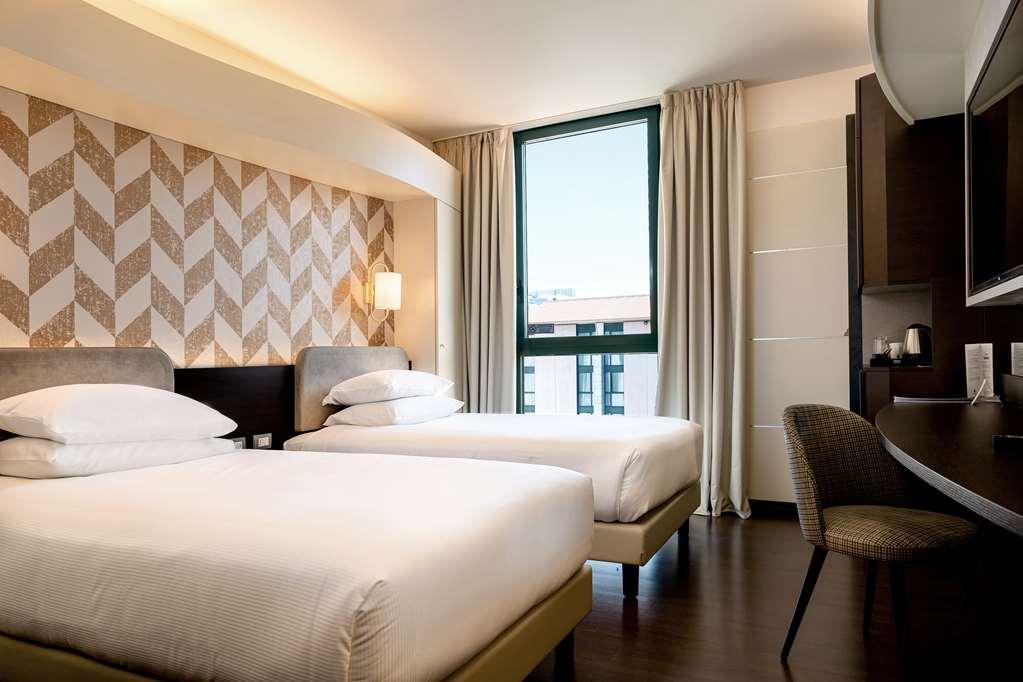 Doubletree By Hilton Milan Malpensa Solbiate Olona Hotel Quarto foto